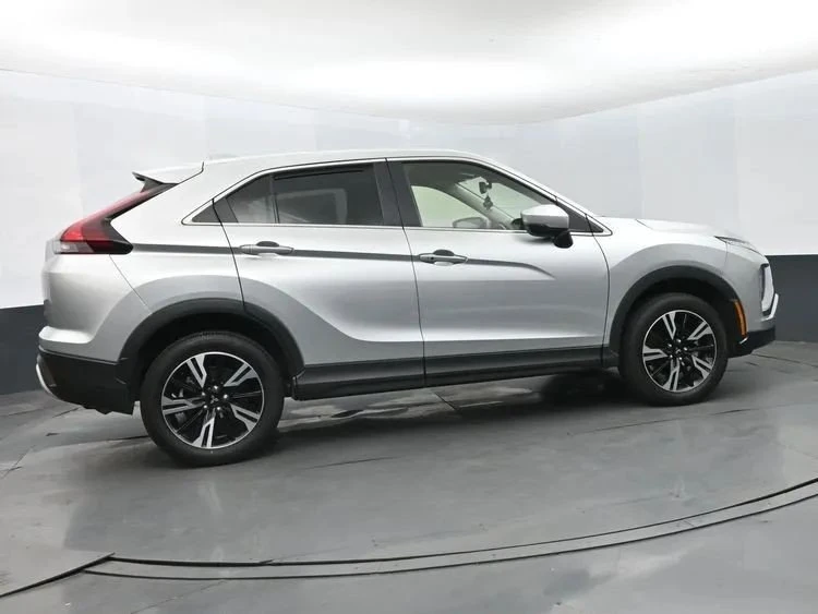 2026 Mitsubishi Eclipse Cross - Image 6 of 9