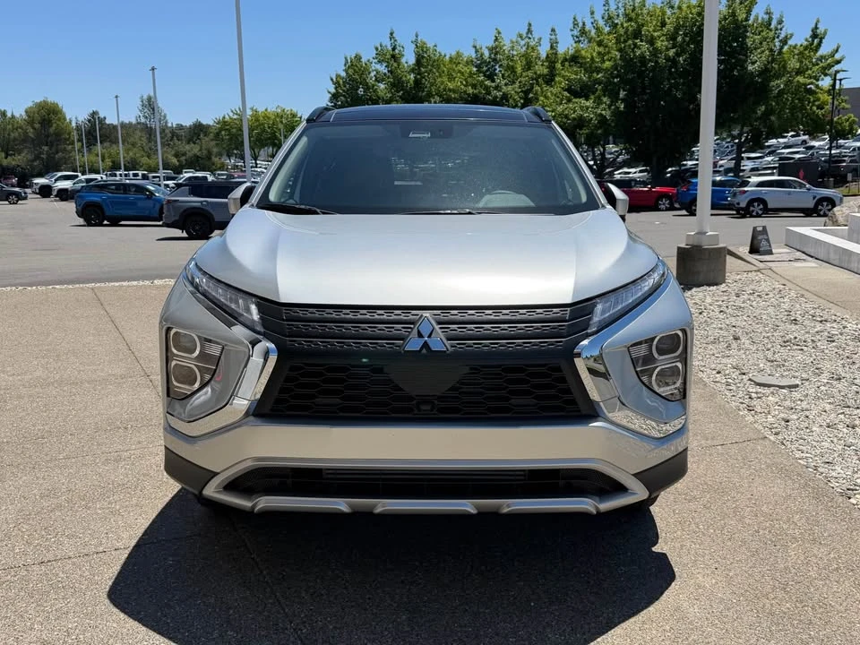2026 Mitsubishi Eclipse Cross - Image 2 of 8