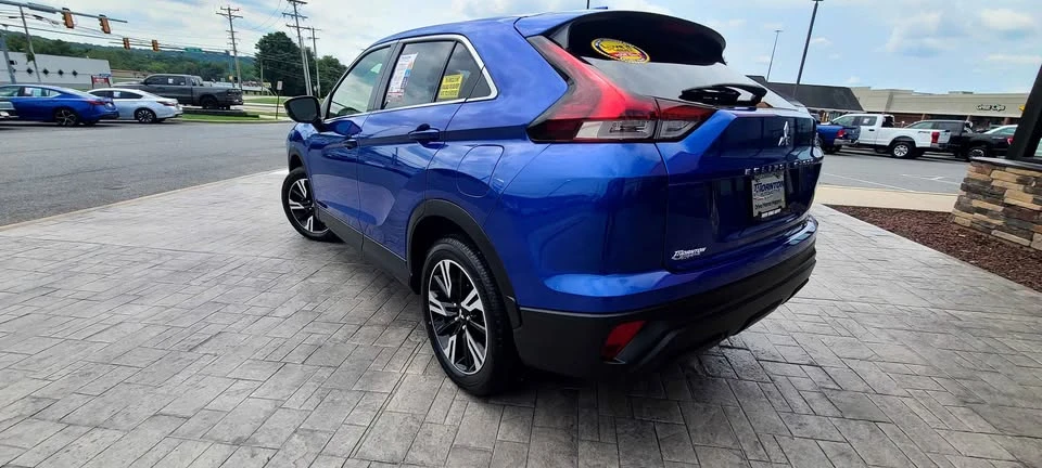 2026 Mitsubishi Eclipse Cross - Image 5 of 10