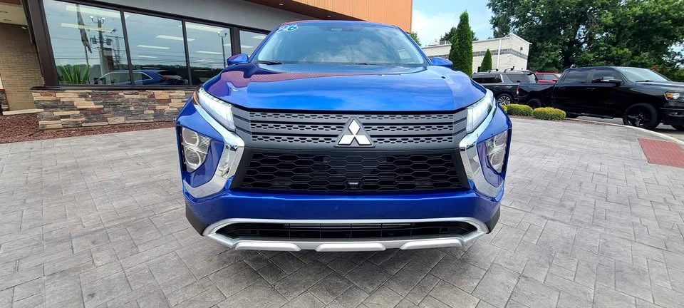 2026 Mitsubishi Eclipse Cross - Image 2 of 10