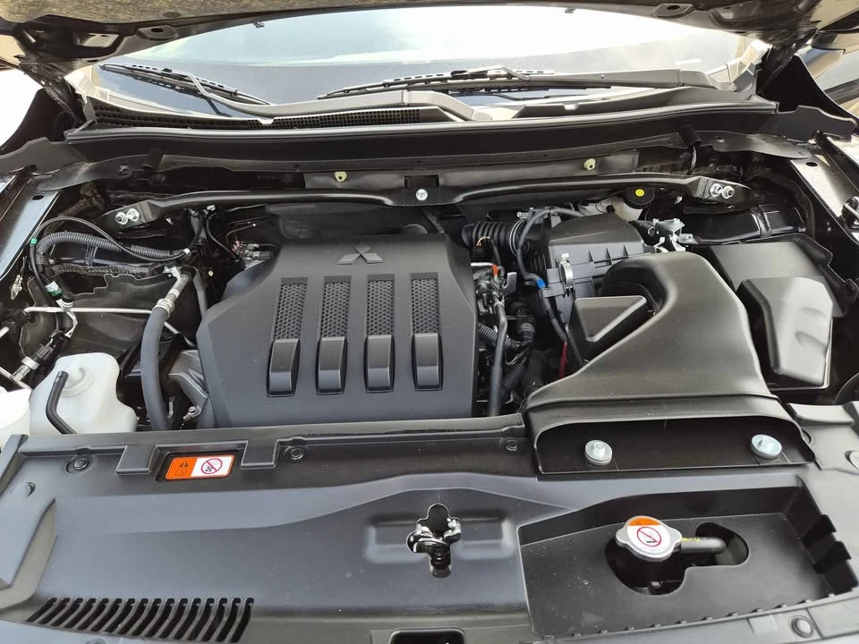 2026 Mitsubishi Eclipse Cross - Image 17 of 18