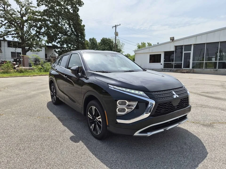 2026 Mitsubishi Eclipse Cross - Image 3 of 18