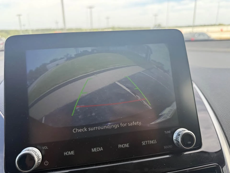 2026 Mitsubishi Eclipse Cross - Image 13 of 19