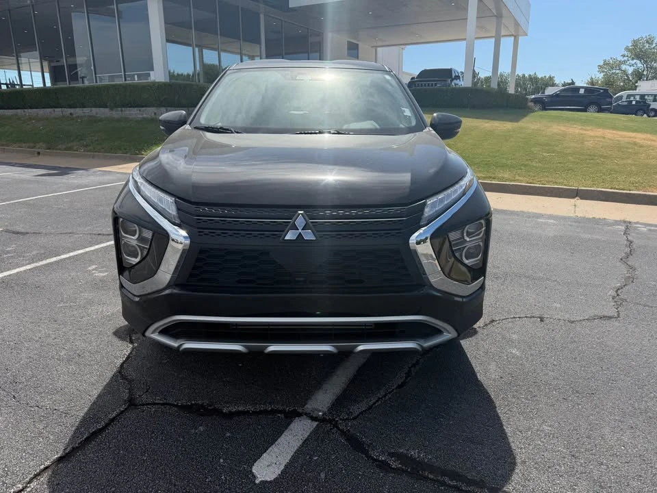 2026 Mitsubishi Eclipse Cross - Image 2 of 19