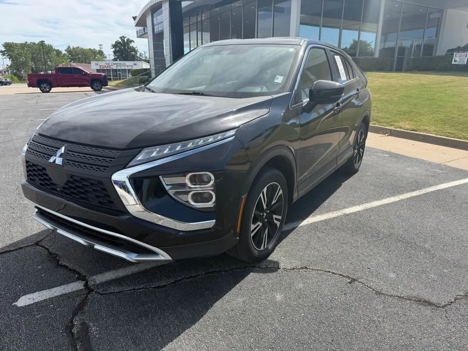 2026 Mitsubishi Eclipse Cross - Image 3 of 19