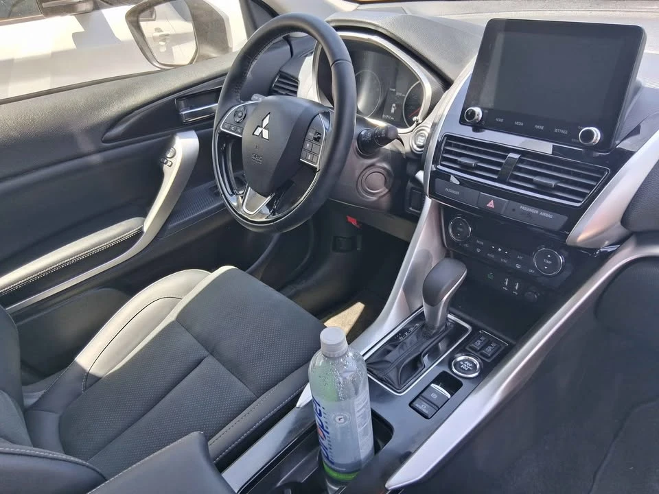2026 Mitsubishi Eclipse Cross - Image 3 of 5