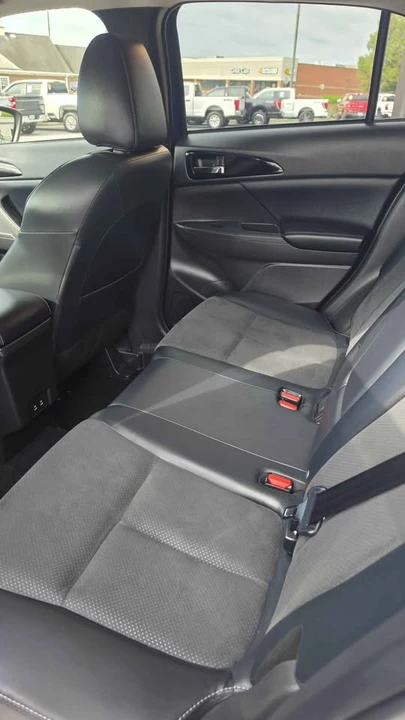 2026 Mitsubishi Eclipse Cross - Image 4 of 4