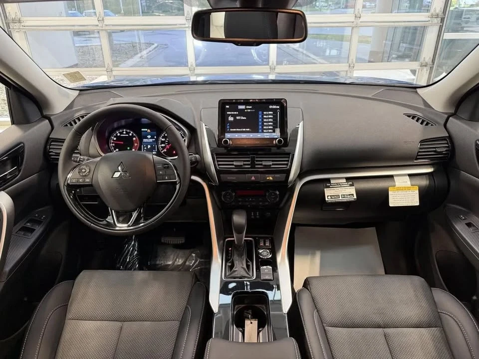 2026 Mitsubishi Eclipse Cross - Image 9 of 11