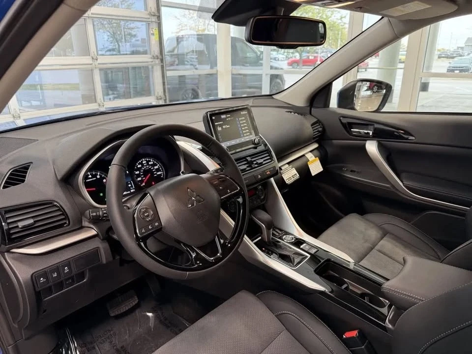 2026 Mitsubishi Eclipse Cross - Image 10 of 11