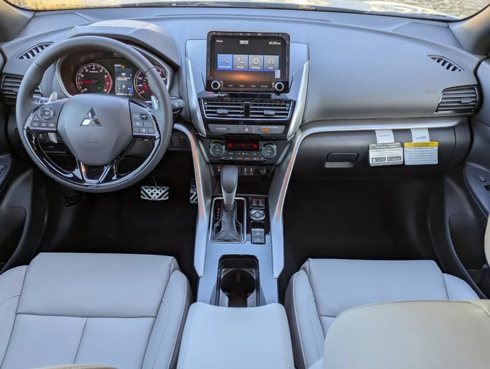 2026 Mitsubishi Eclipse Cross - Image 8 of 12