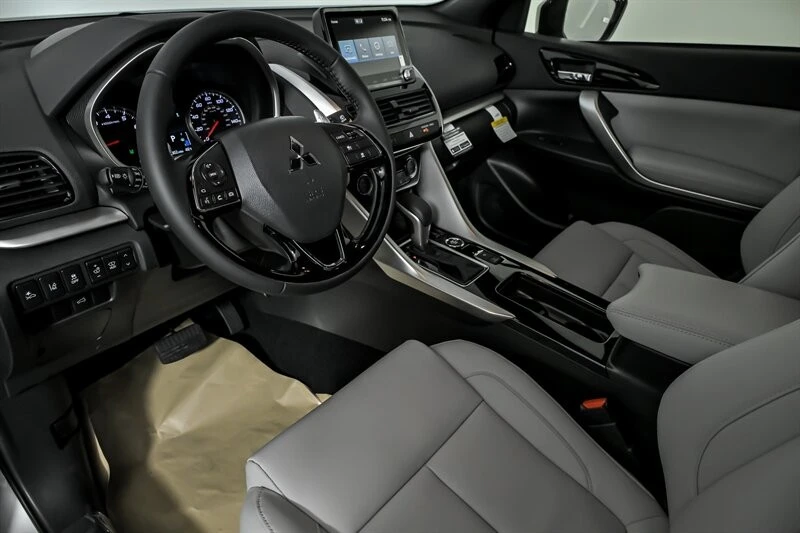 2026 Mitsubishi Eclipse Cross - Image 12 of 26