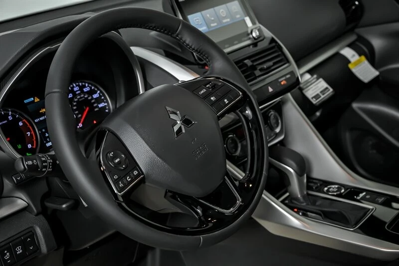 2026 Mitsubishi Eclipse Cross - Image 16 of 26