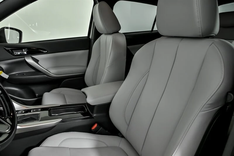 2026 Mitsubishi Eclipse Cross - Image 13 of 26