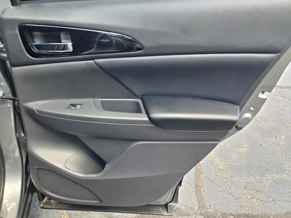 2026 Mitsubishi Eclipse Cross - Image 10 of 20