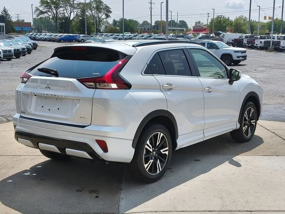 2026 Mitsubishi Eclipse Cross - Image 15 of 20