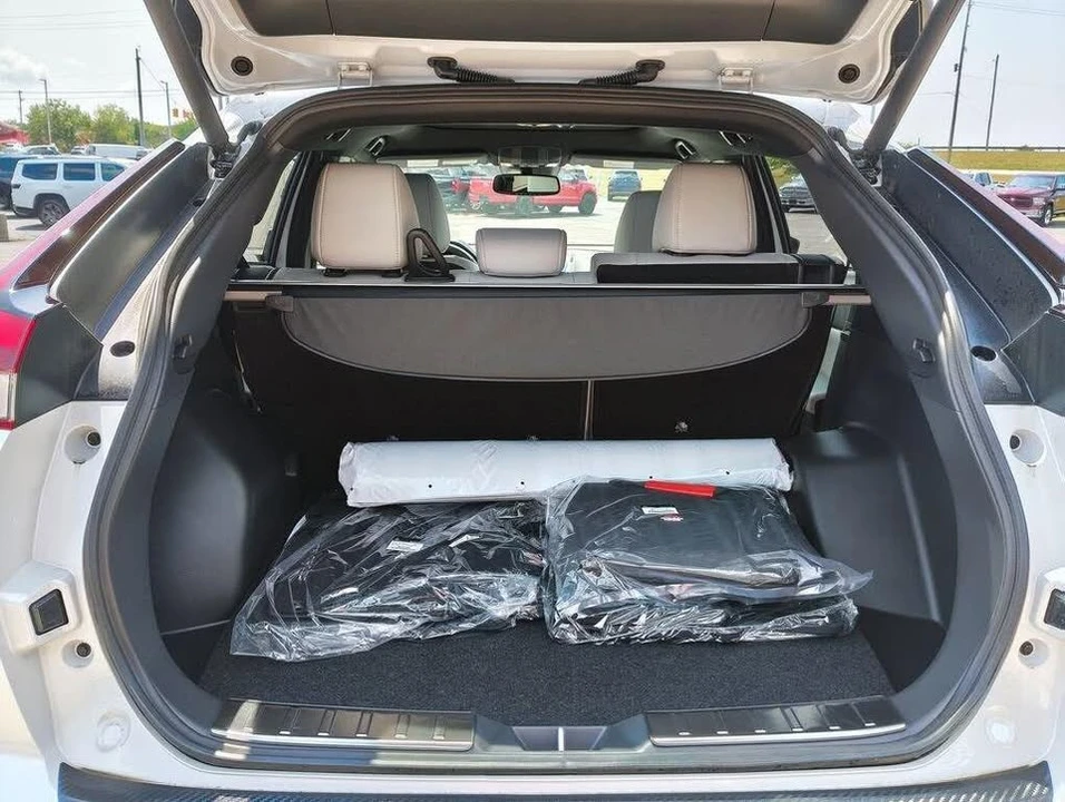 2026 Mitsubishi Eclipse Cross - Image 9 of 20