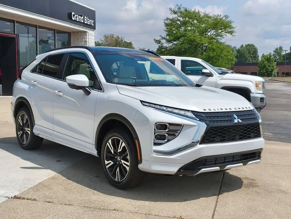 2026 Mitsubishi Eclipse Cross - Image 13 of 20