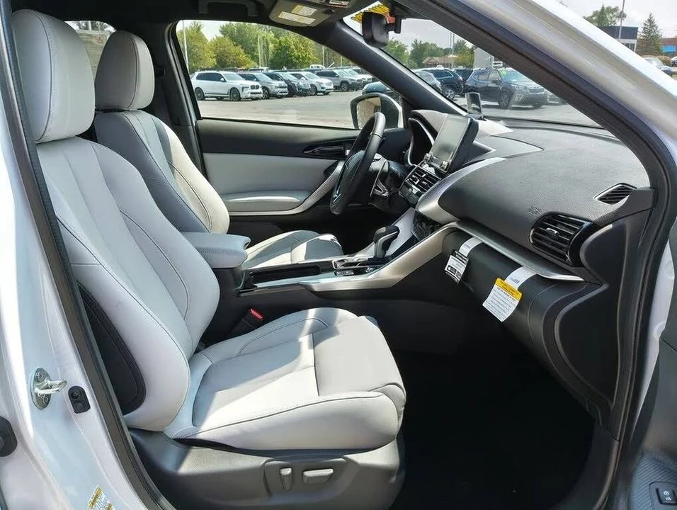2026 Mitsubishi Eclipse Cross - Image 11 of 20