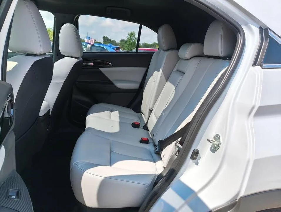 2026 Mitsubishi Eclipse Cross - Image 8 of 20