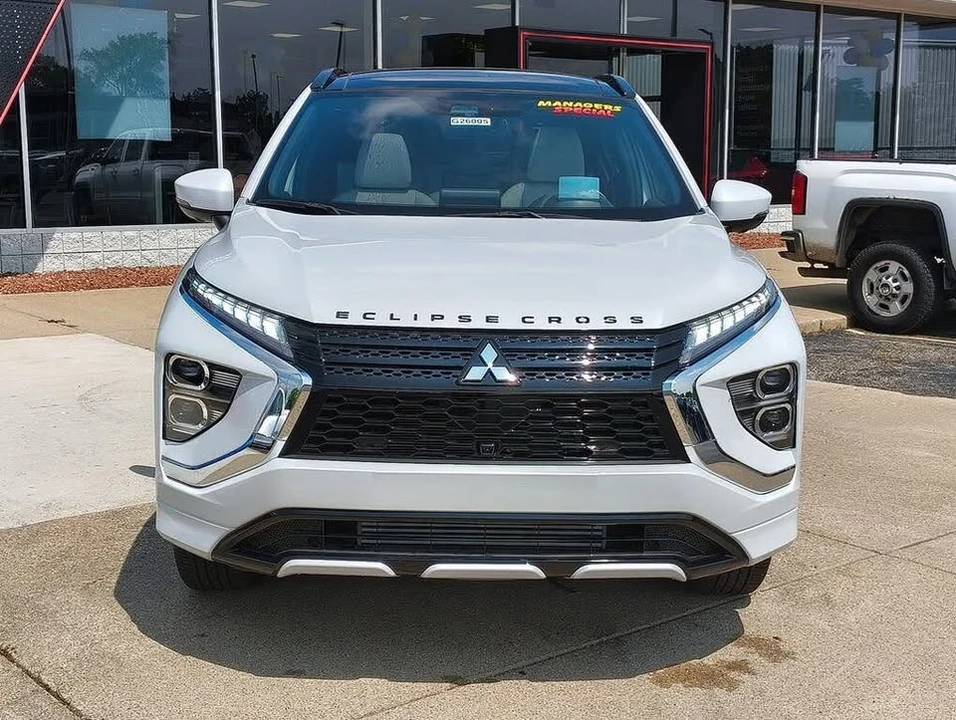 2026 Mitsubishi Eclipse Cross - Image 12 of 20