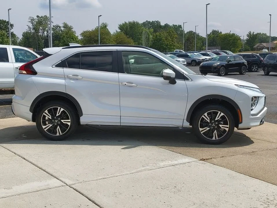 2026 Mitsubishi Eclipse Cross - Image 14 of 20