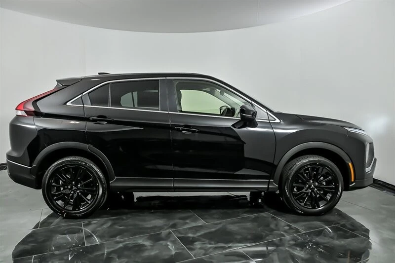 2026 Mitsubishi Eclipse Cross - Image 10 of 26