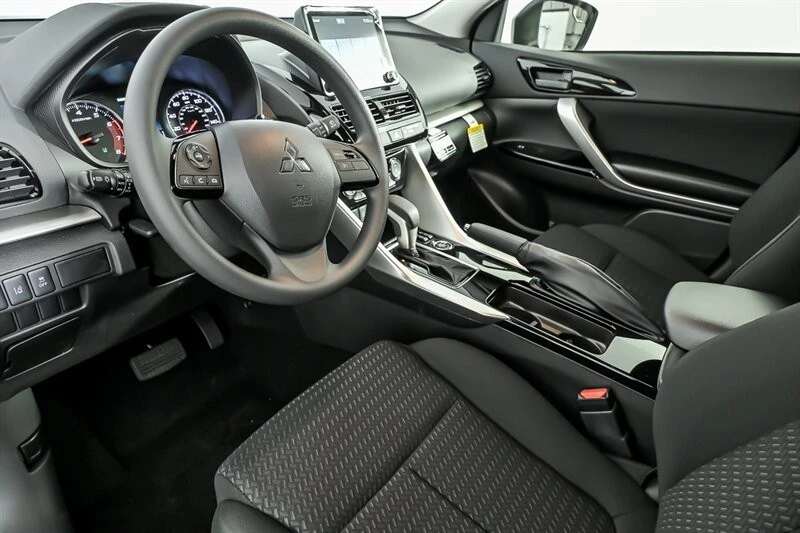 2026 Mitsubishi Eclipse Cross - Image 13 of 26