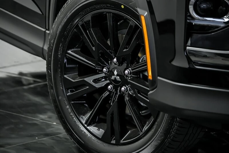 2026 Mitsubishi Eclipse Cross - Image 3 of 26