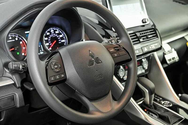 2026 Mitsubishi Eclipse Cross - Image 16 of 26
