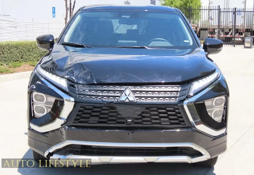 2026 Mitsubishi Eclipse Cross - Image 12 of 31