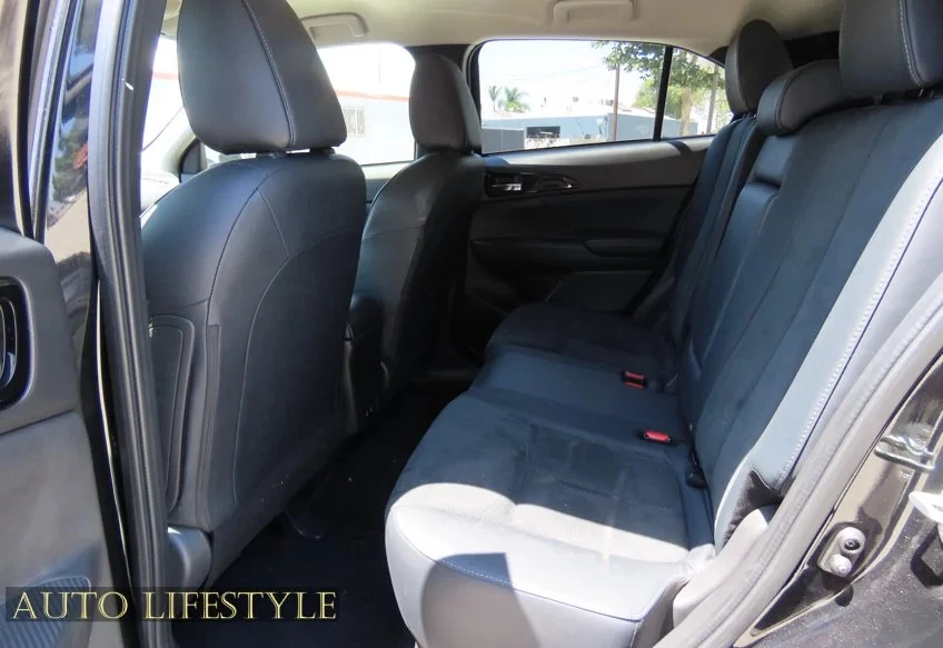 2026 Mitsubishi Eclipse Cross - Image 28 of 31