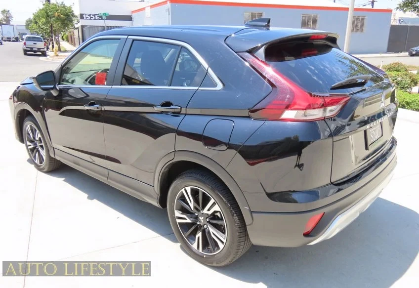 2026 Mitsubishi Eclipse Cross - Image 8 of 31