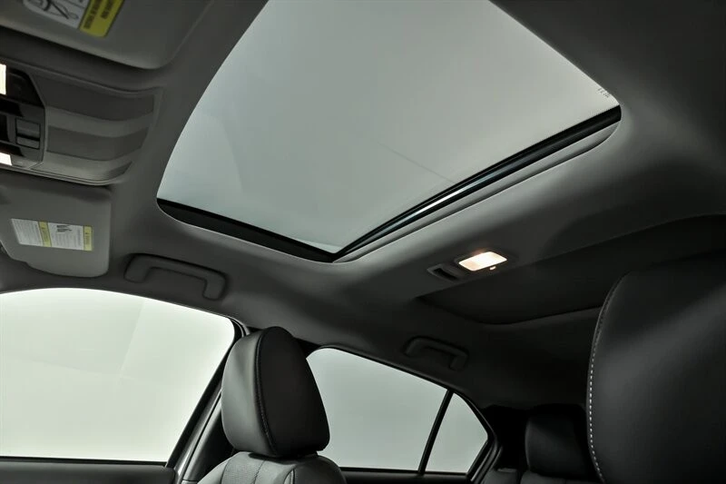 2026 Mitsubishi Eclipse Cross - Image 13 of 25