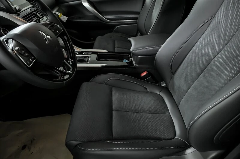 2026 Mitsubishi Eclipse Cross - Image 11 of 25