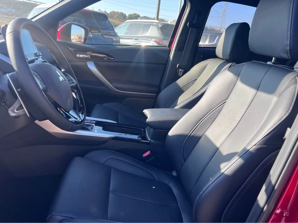 2026 Mitsubishi Eclipse Cross - Image 8 of 10