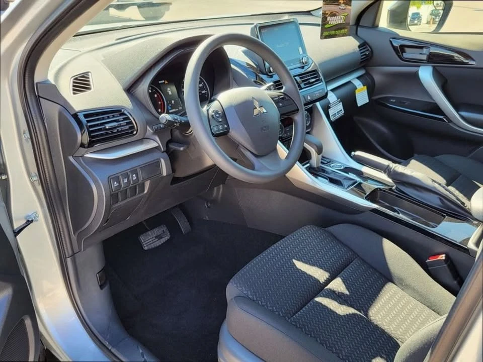 2026 Mitsubishi Eclipse Cross - Image 6 of 11