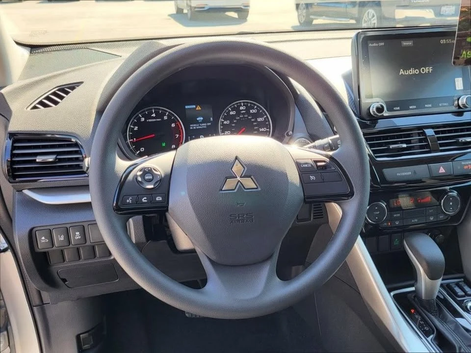 2026 Mitsubishi Eclipse Cross - Image 8 of 11