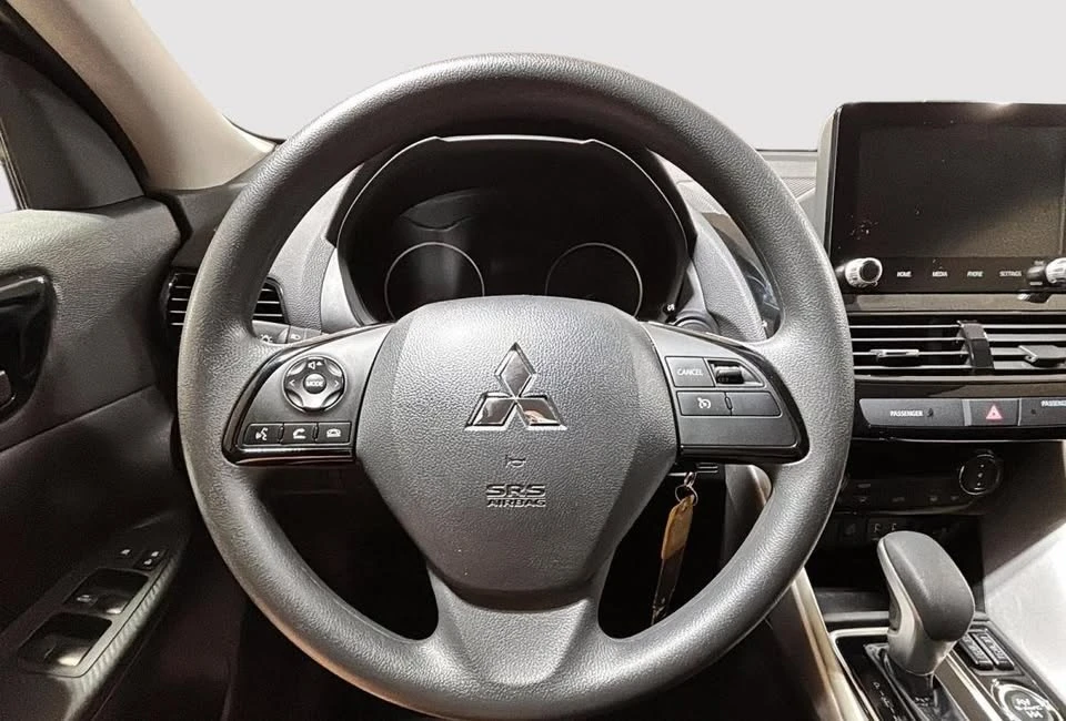 2026 Mitsubishi Eclipse Cross - Image 8 of 14