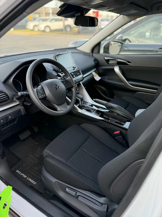 2026 Mitsubishi Eclipse Cross - Image 7 of 10