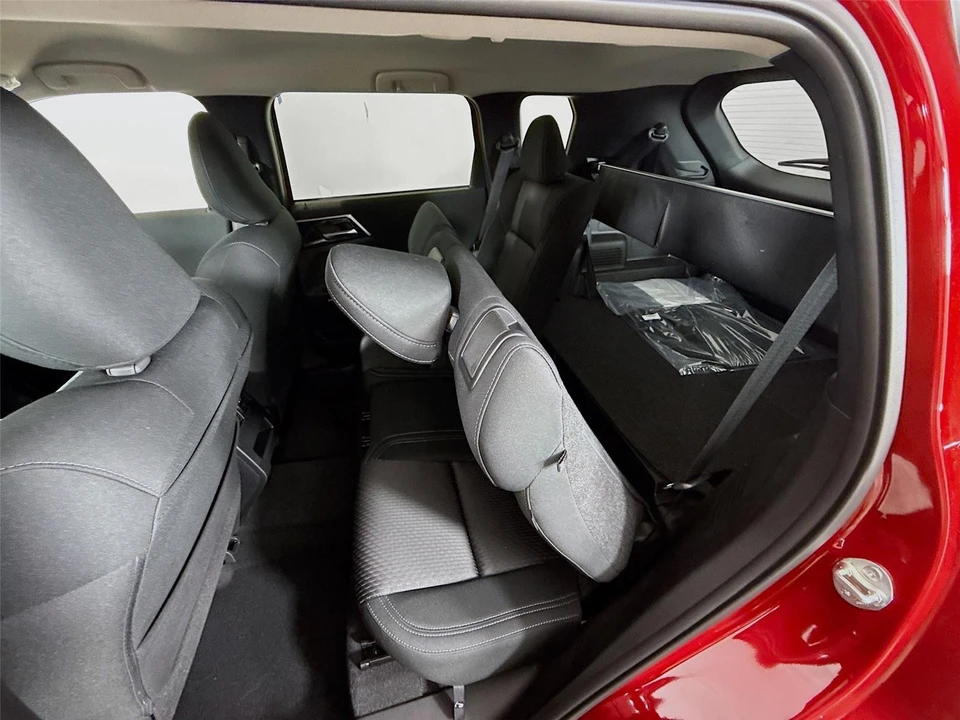 2026 Mitsubishi Outlander - Image 18 of 21