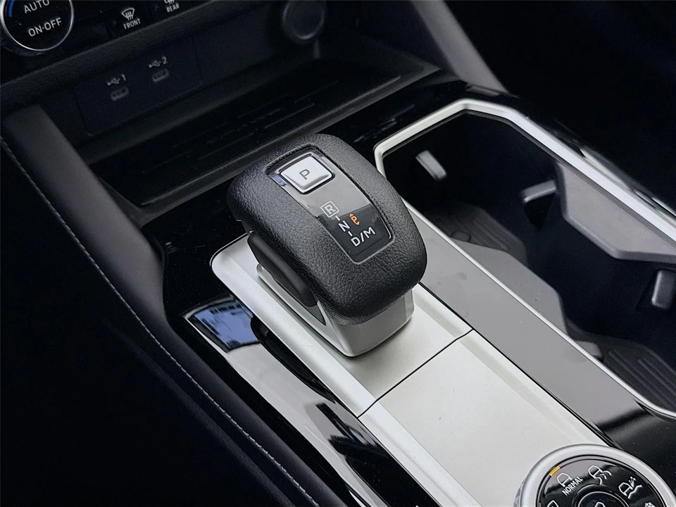 2026 Mitsubishi Outlander - Image 14 of 21