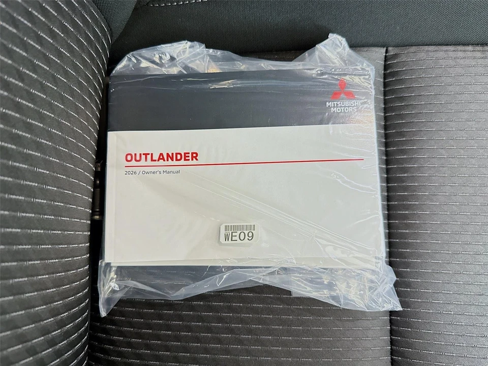 2026 Mitsubishi Outlander - Image 20 of 21