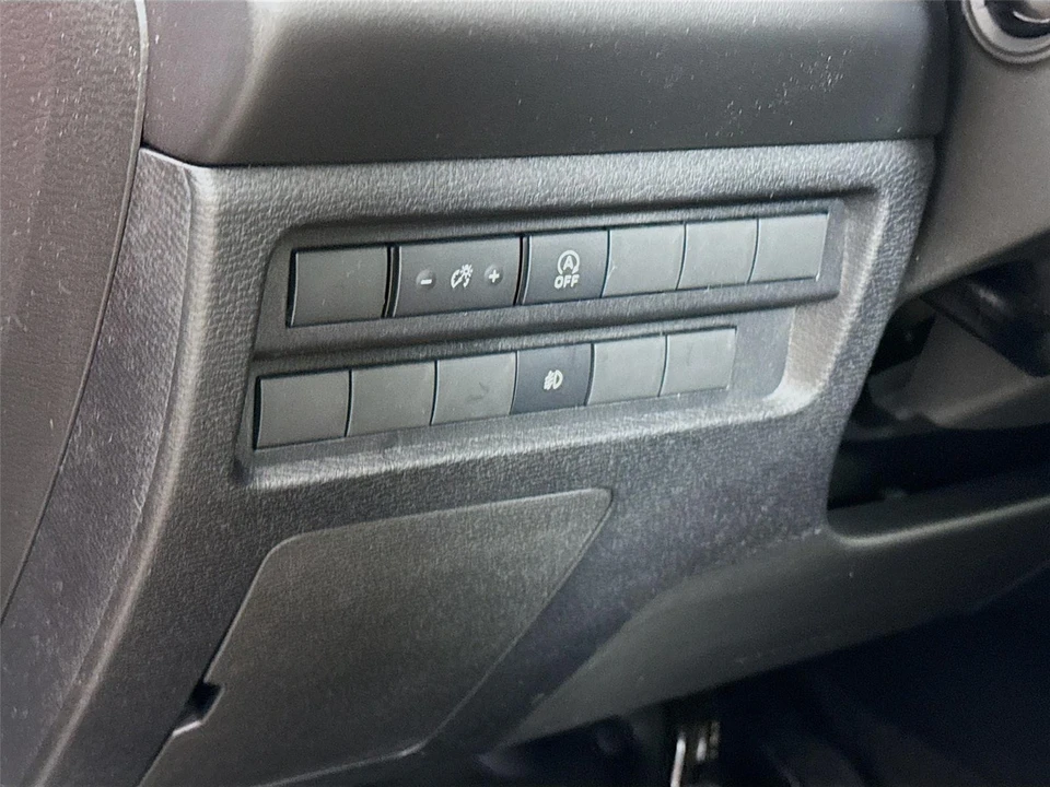 2026 Mitsubishi Outlander - Image 6 of 21