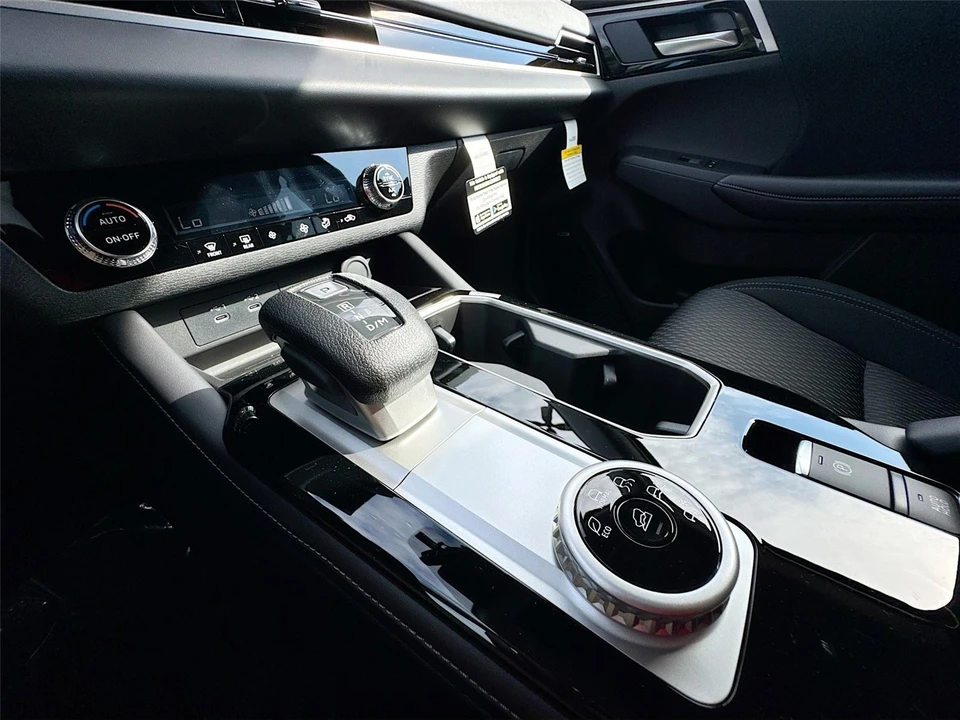 2026 Mitsubishi Outlander - Image 17 of 21