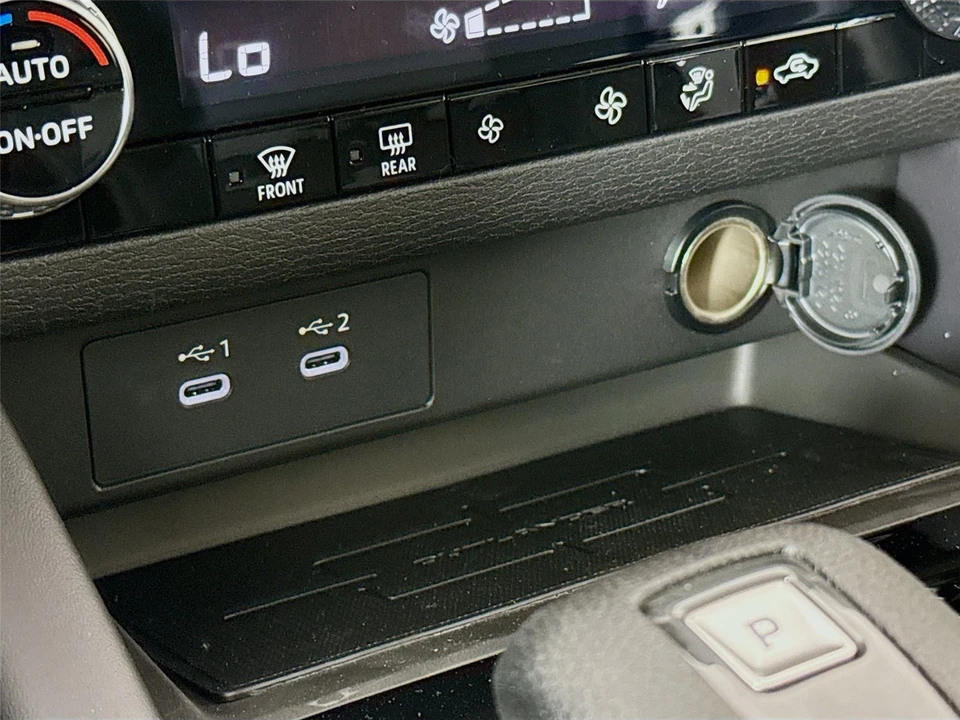 2026 Mitsubishi Outlander - Image 15 of 21