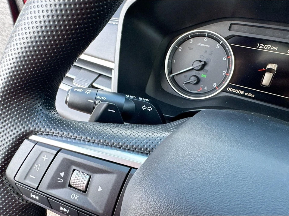 2026 Mitsubishi Outlander - Image 5 of 21
