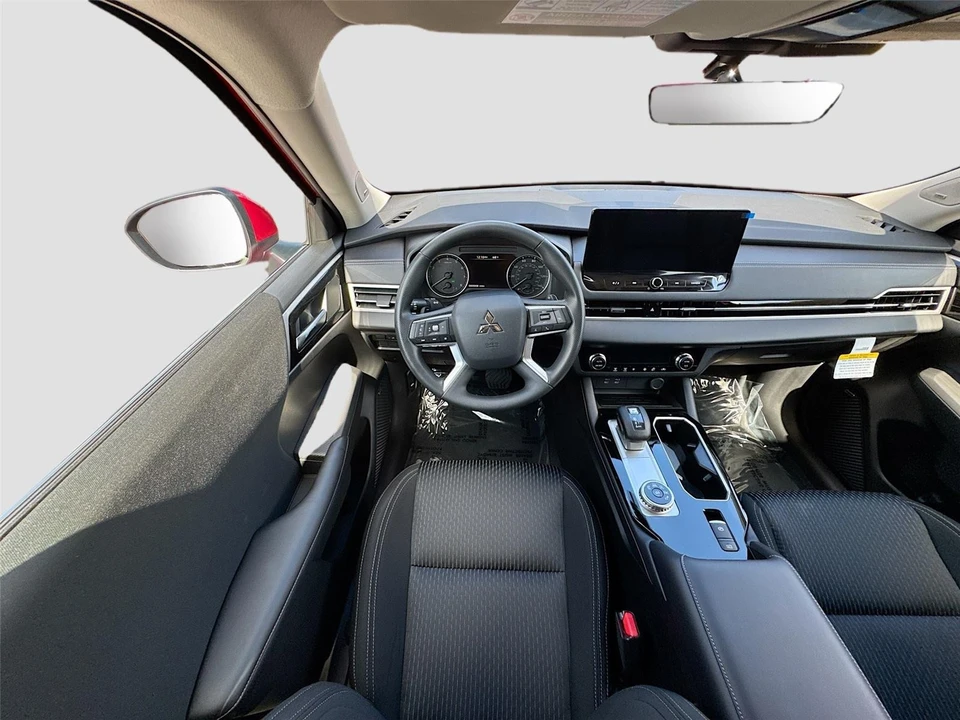 2026 Mitsubishi Outlander - Image 3 of 21