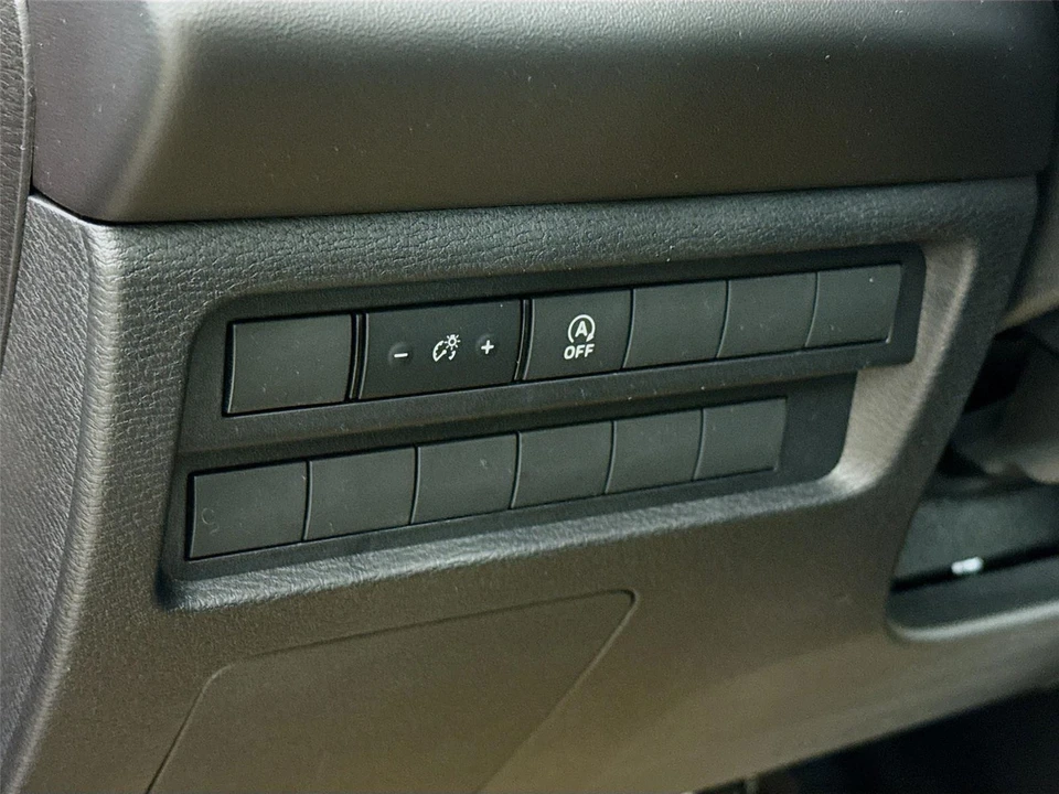 2026 Mitsubishi Outlander - Image 7 of 21