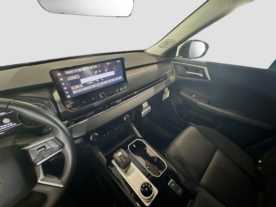 2026 Mitsubishi Outlander - Image 8 of 21