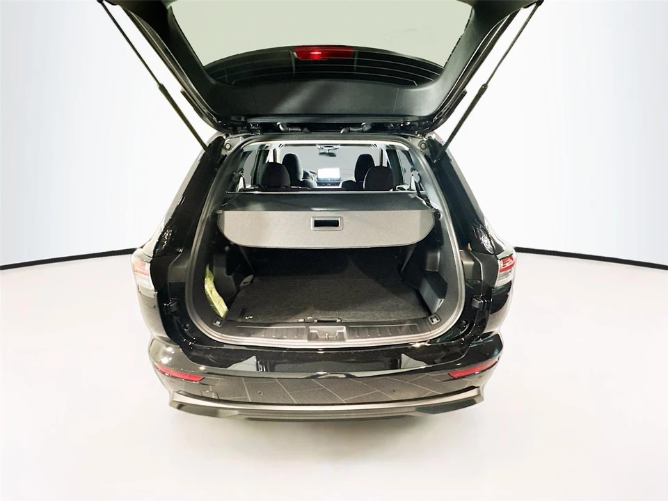 2026 Mitsubishi Outlander - Image 21 of 21